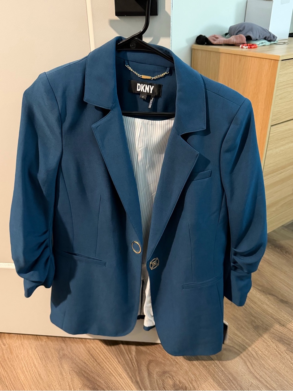DKNY Blue Tailored Women's Blazer with Single-Button Closure